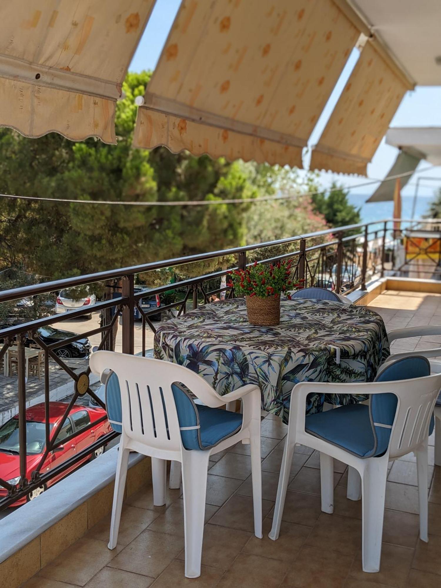 Appartamento Rustic By The Sea Flogita Esterno foto